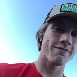 Meet your Posher, Cade